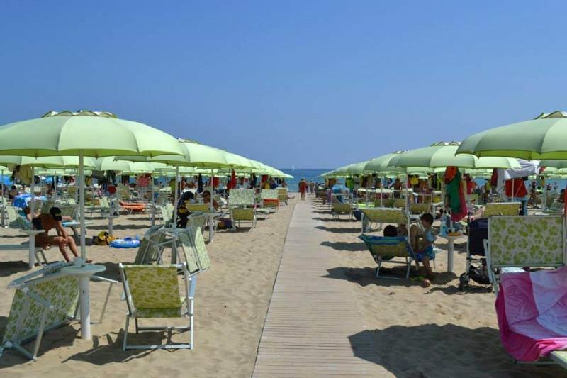 Appartamento In Villa Pesaro Extérieur photo