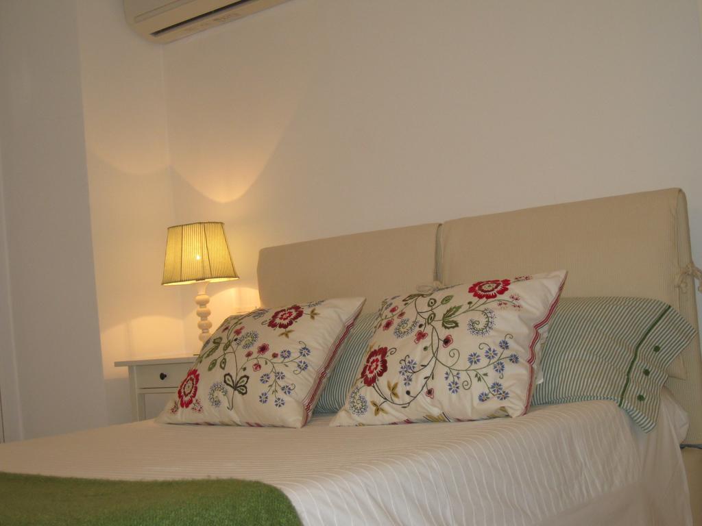 Appartamento In Villa Pesaro Chambre photo