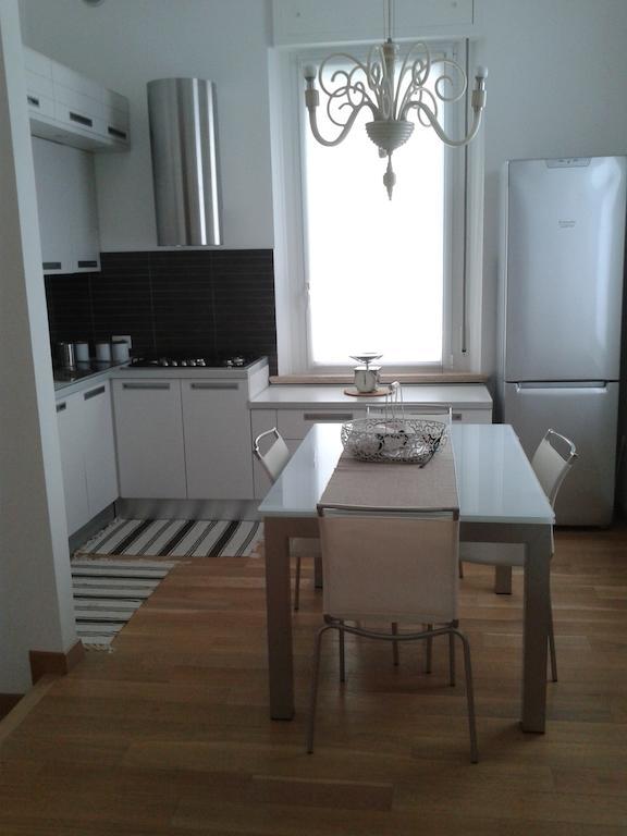 Appartamento In Villa Pesaro Chambre photo
